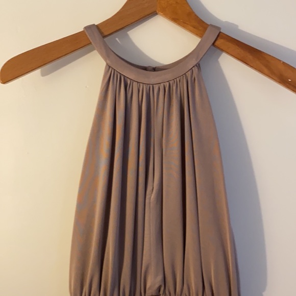 💓 stunning halter maxi dress 💓 - Picture 2 of 8